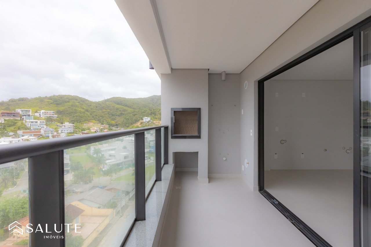 Apartamento á venda com 2 Suítes Praia Brava