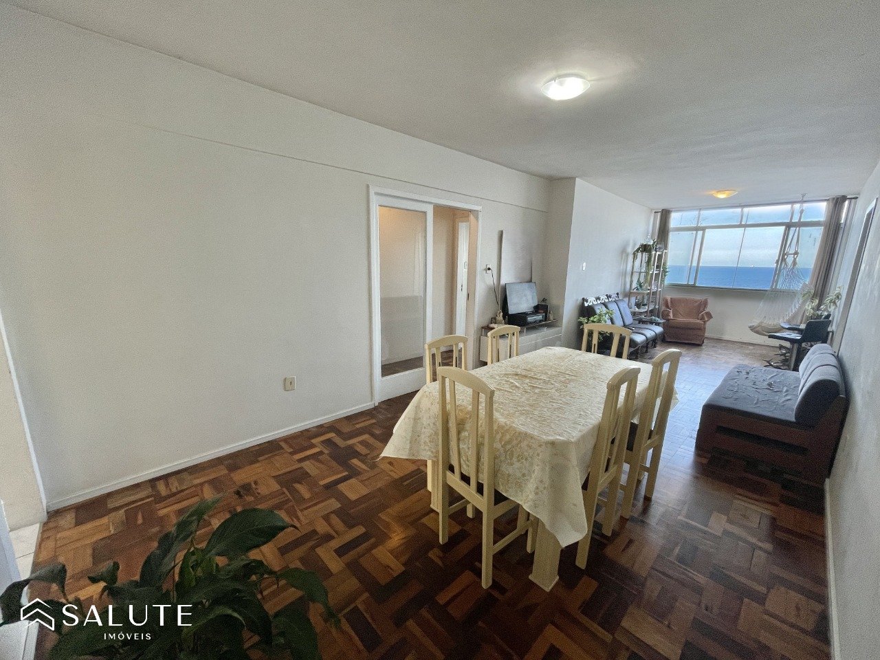Apartamento á venda 4 dormitórios no Centro
