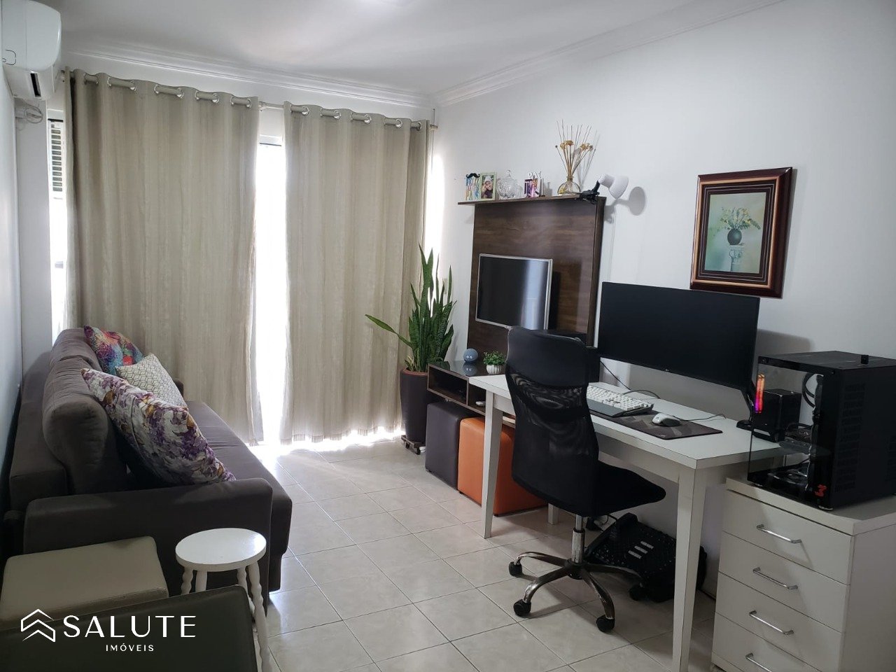 Apartamento à venda 2 dormitórios Barra Sul