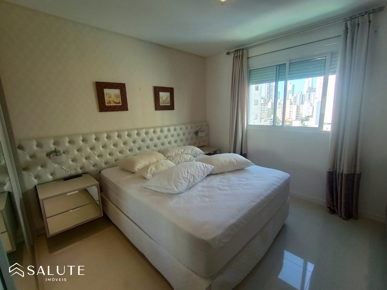 Apartamento à venda 4 dormitórios no Centro