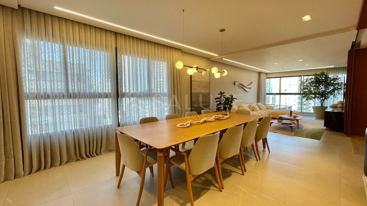 Apartamento 3 suítes locação diária Barra Norte