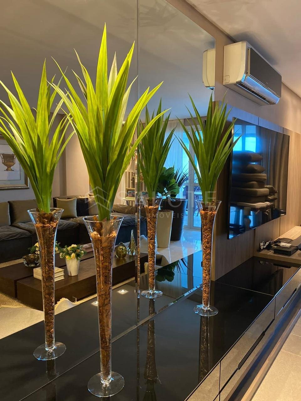 Apartamento à venda 5 dormitórios na Barra Sul