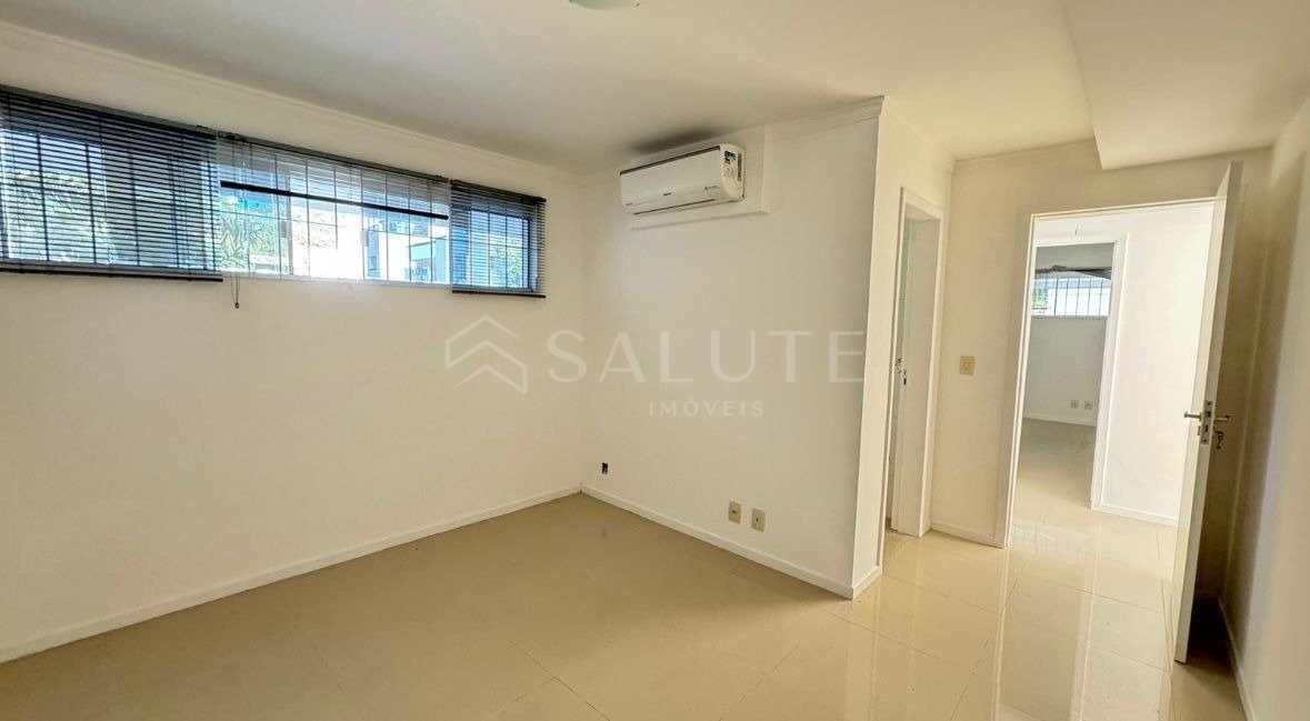 Apartamento à venda na Praia Dos Amores