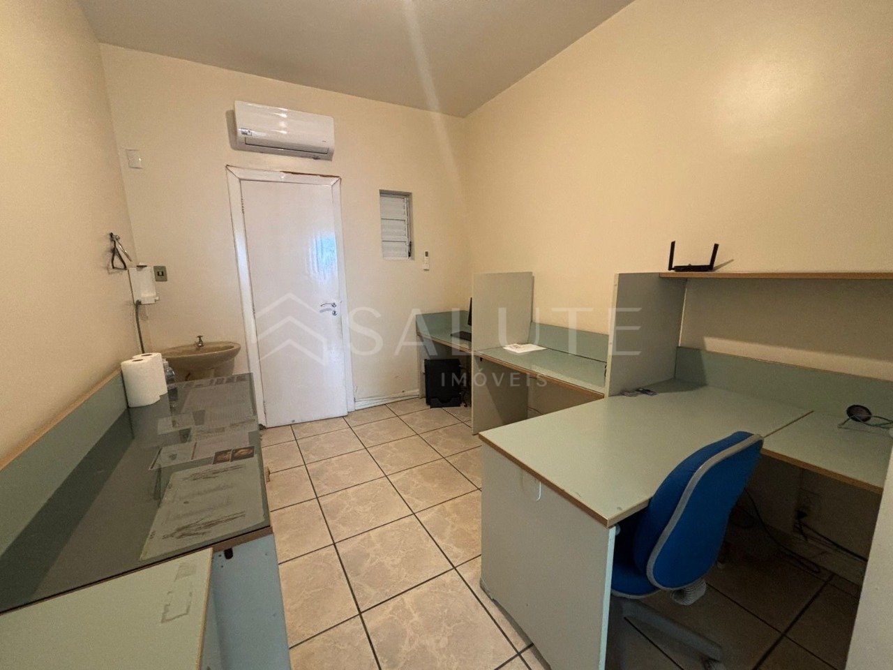 Casa Comercial aluguel anual Nações.