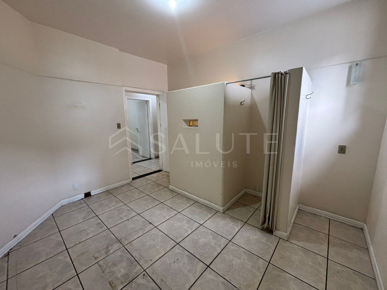 Casa Comercial aluguel anual Nações.