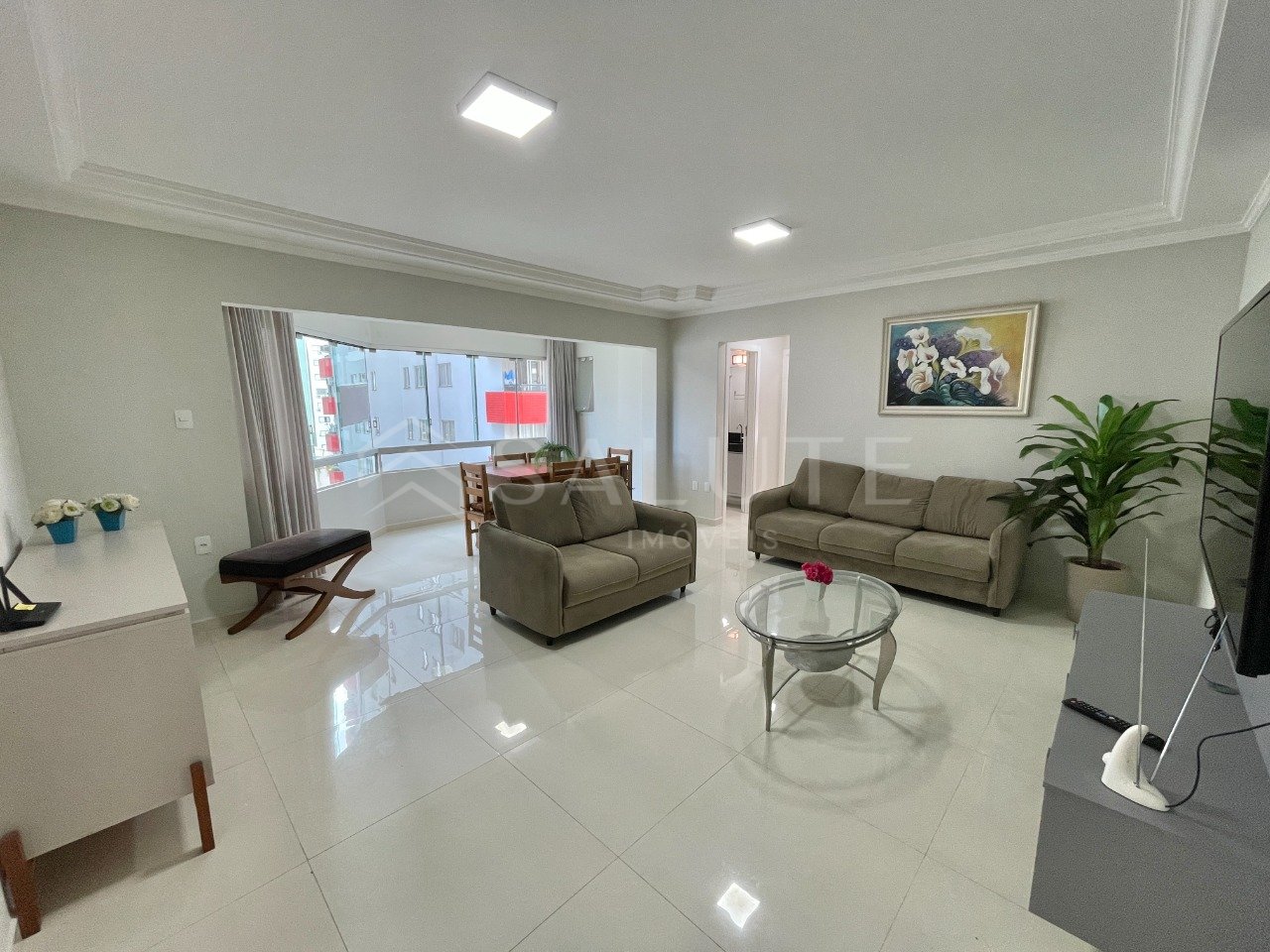 Apartamento aluguel anual 2 dormitórios Centro