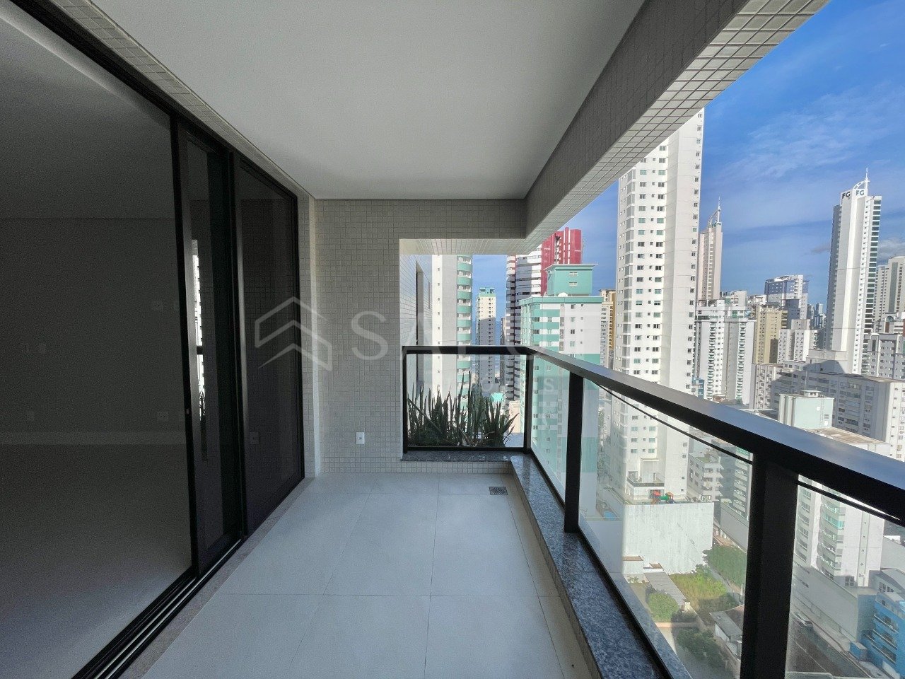 Apartamento à venda 4 Dormitórios na Barra Norte
