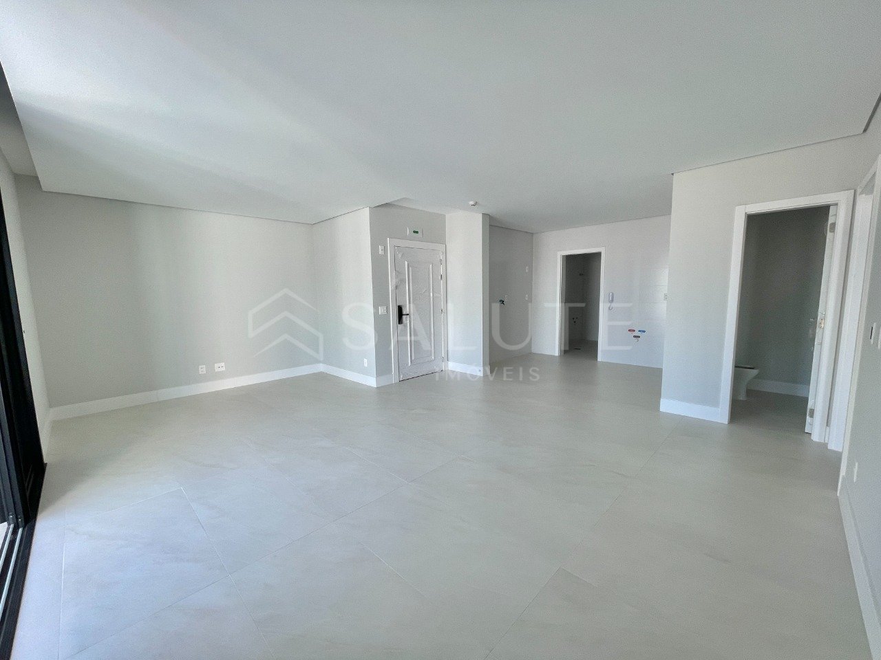 Apartamento à venda 4 Dormitórios na Barra Norte