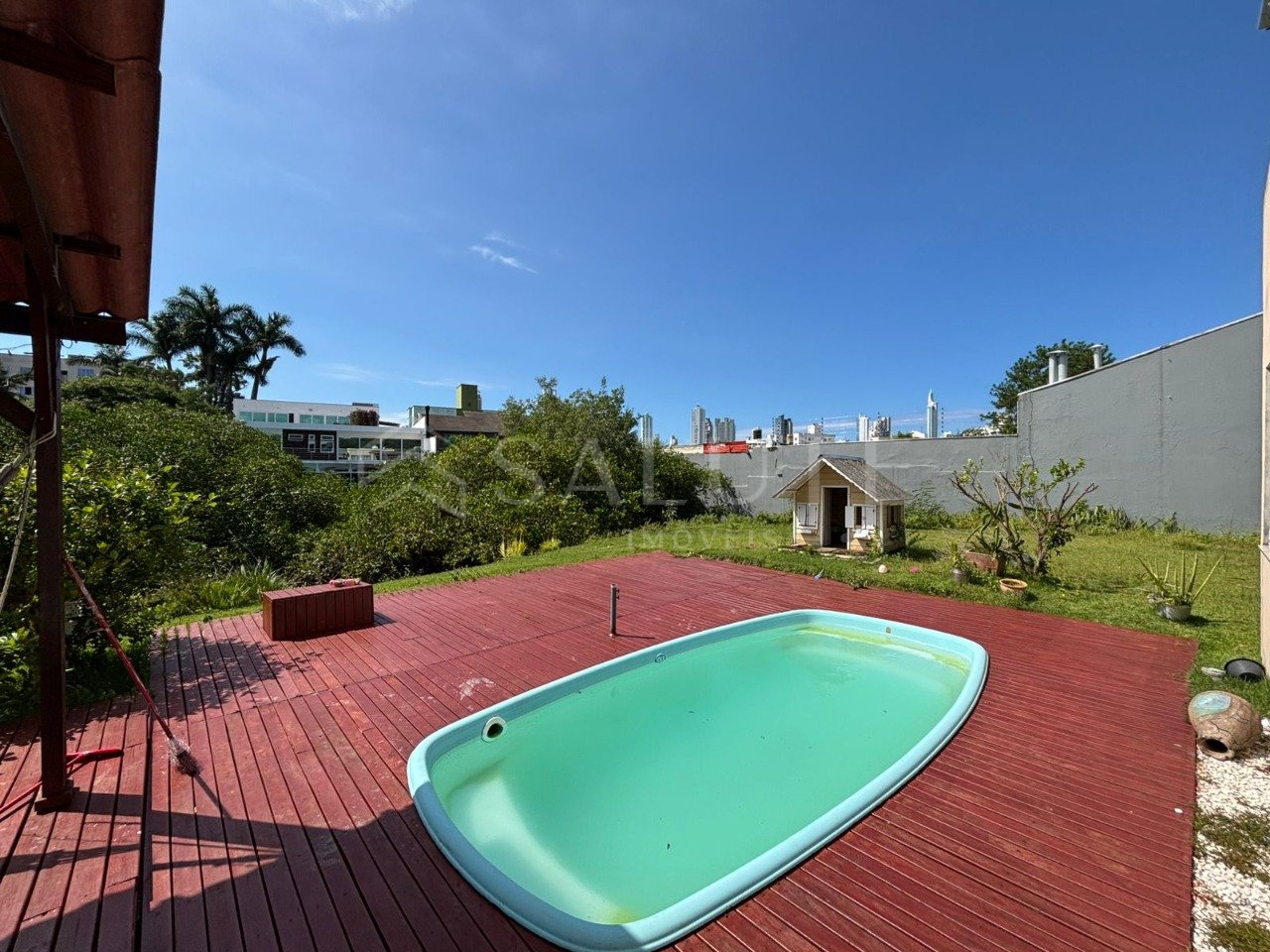 Casa à venda 4 dormitórios no Jardim Iate Clube