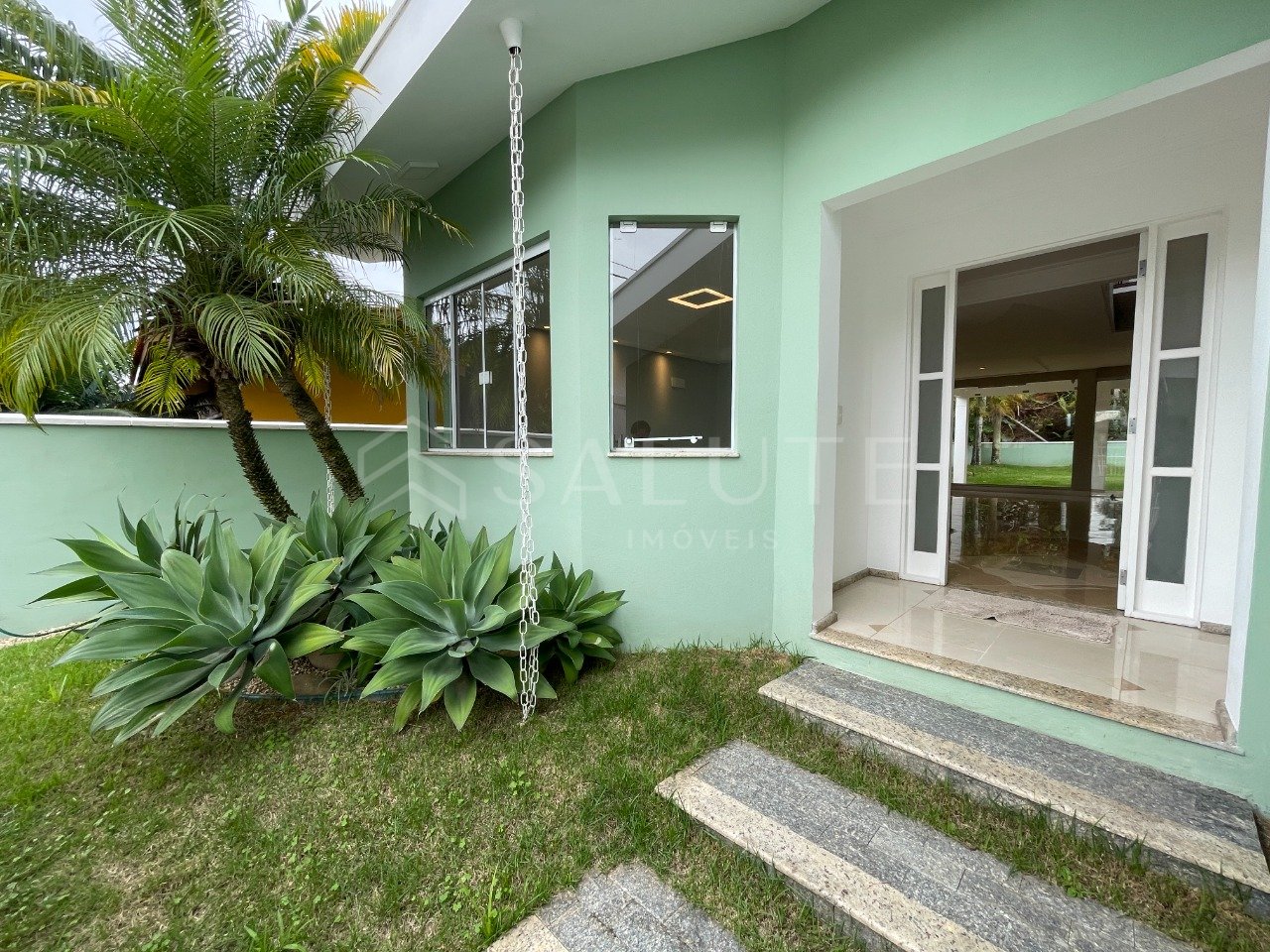 Casa à venda 3 dormitórios na Praia dos Amores