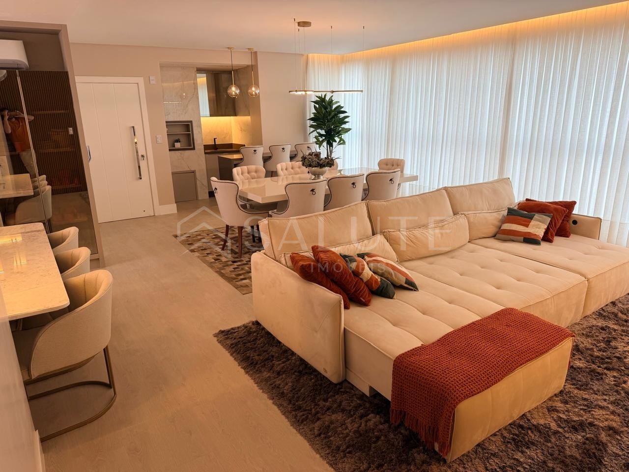 Apartamento à venda 3 suítes Barra Sul