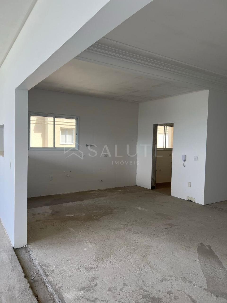 Apartamento à venda 4 Suítes no Centro.