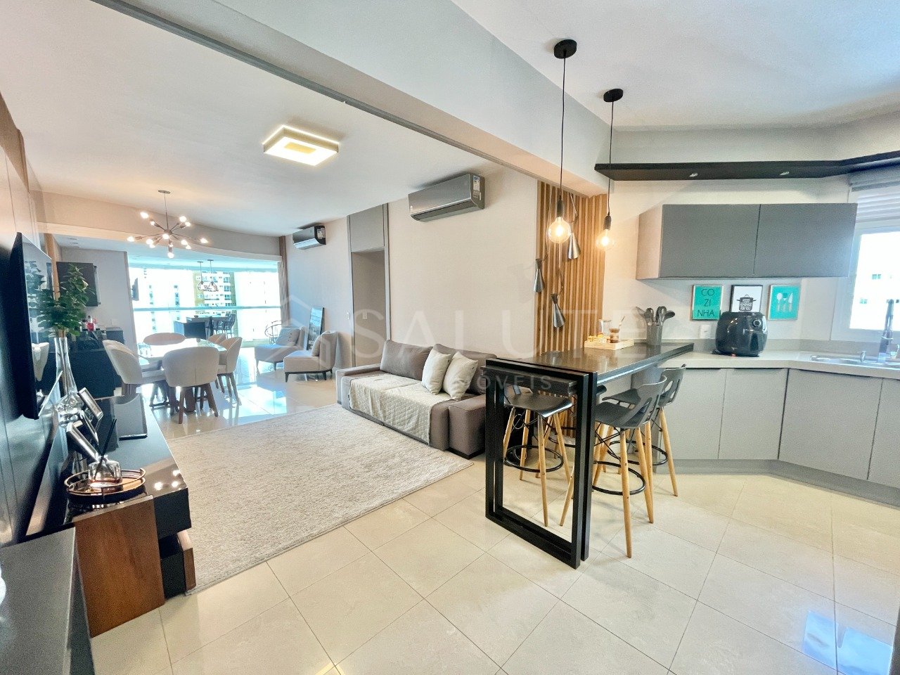 Apartamento à venda 3 dormitórios na Barra Norte