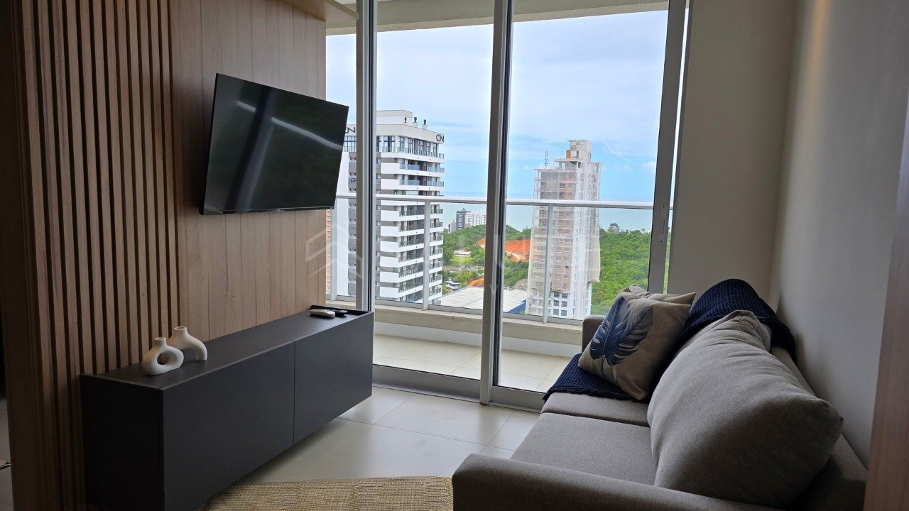 Apartamento locação anual 2 dorm. na Praia Brava