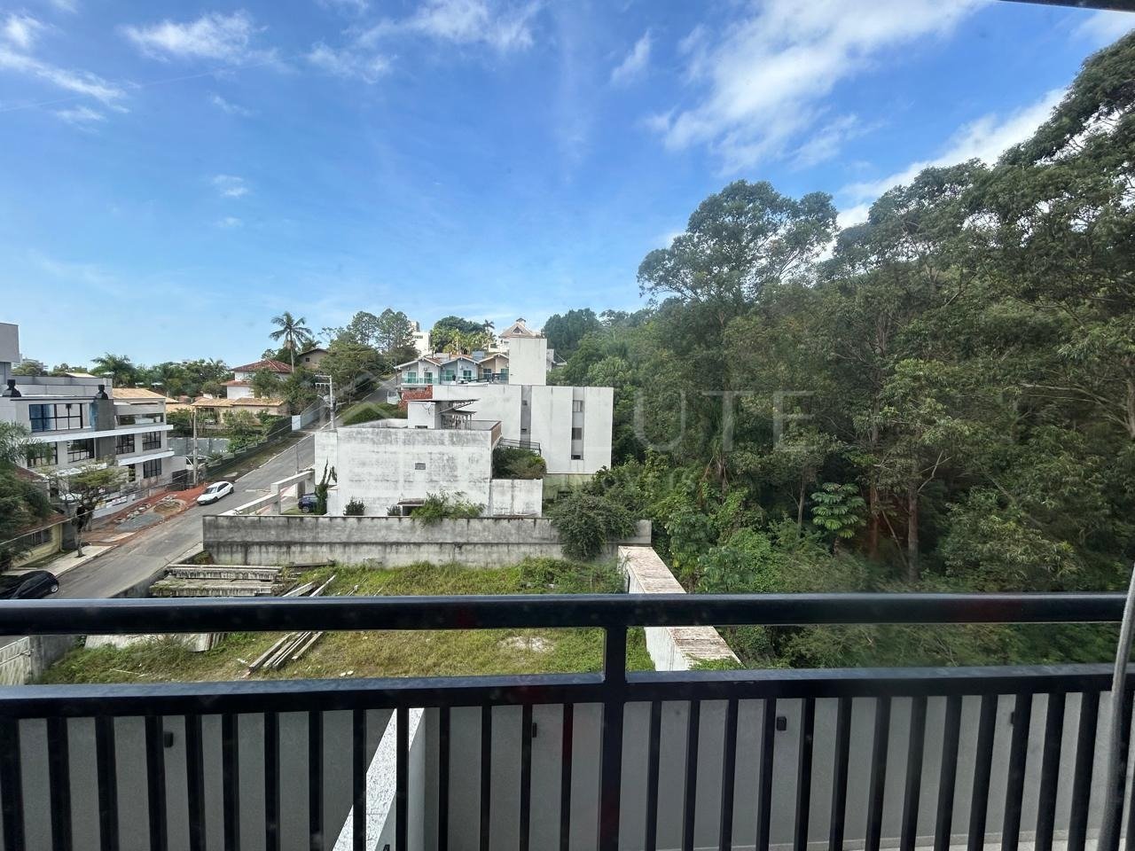 Apartamento locação anual 2 Dorm. Praia do Amores
