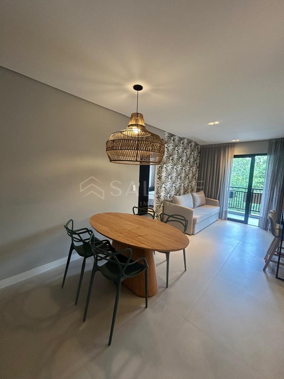 Apartamento locação anual 2 Dorm. Praia do Amores