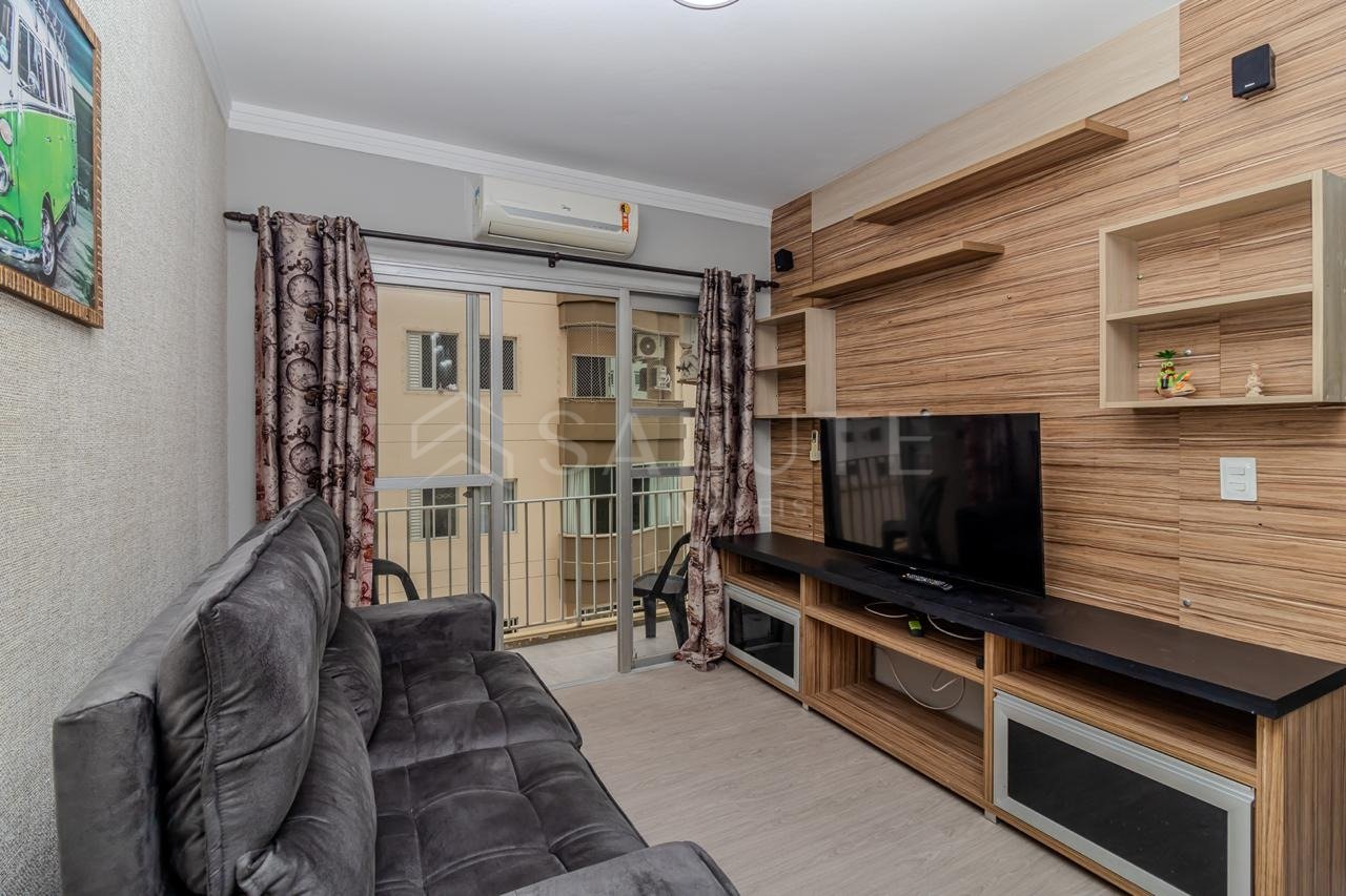 Apartamento locação anual 4 dorm. no Centro