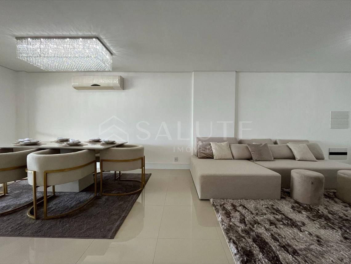 Apartamento à venda 3 suítes em Navegantes.
