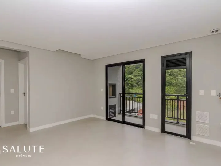 Apartamento à venda 2 dormitórios na Praia dos Amores