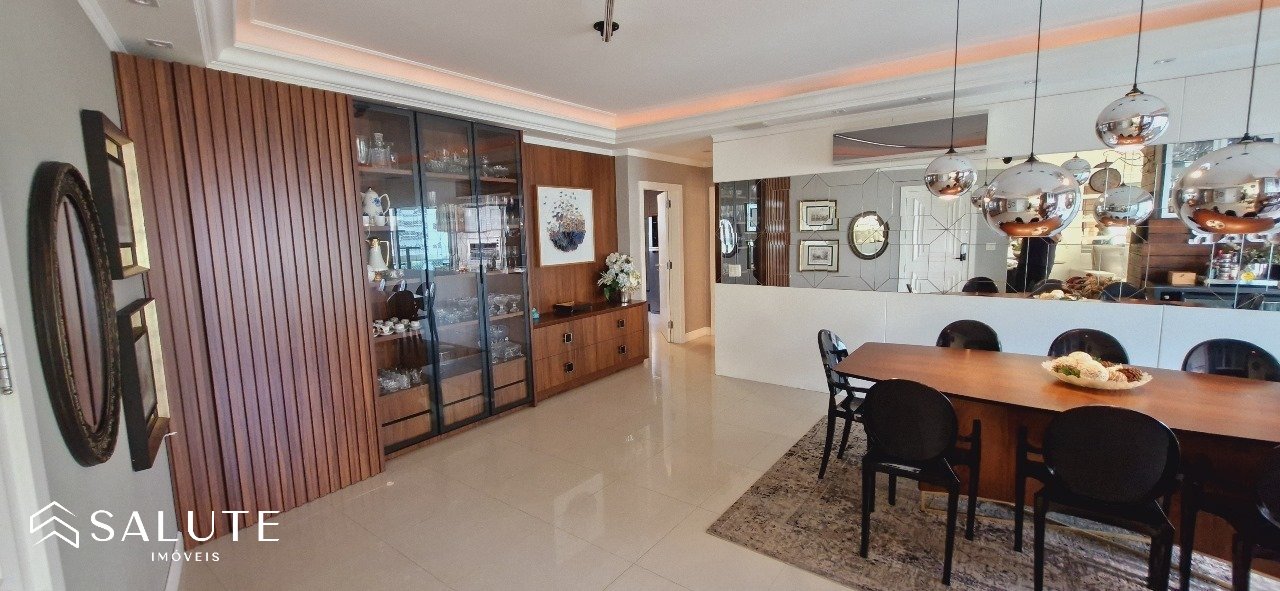 Apartamento à venda 3 suítes na Barra Sul