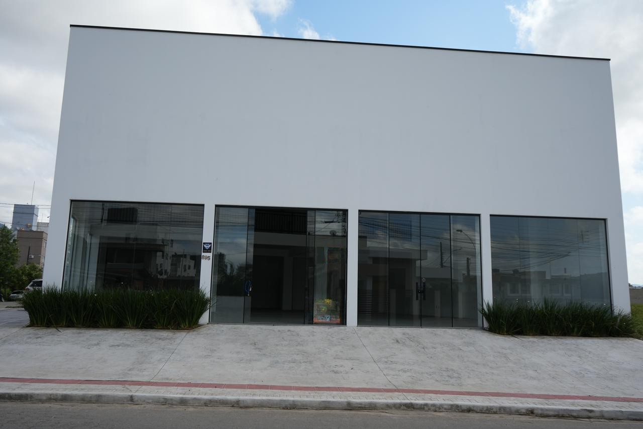 Galpão aluguel anual 582.37 m² em Santa Regina