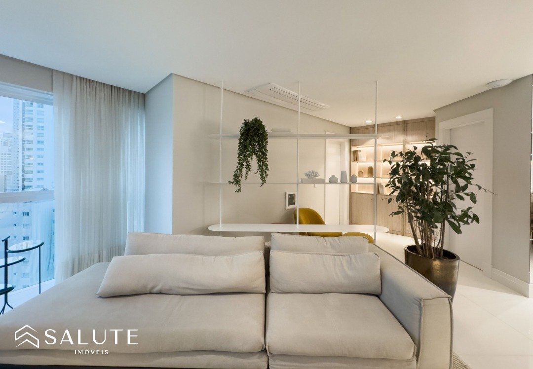 Apartamento à venda com 3 suítes Barra Sul