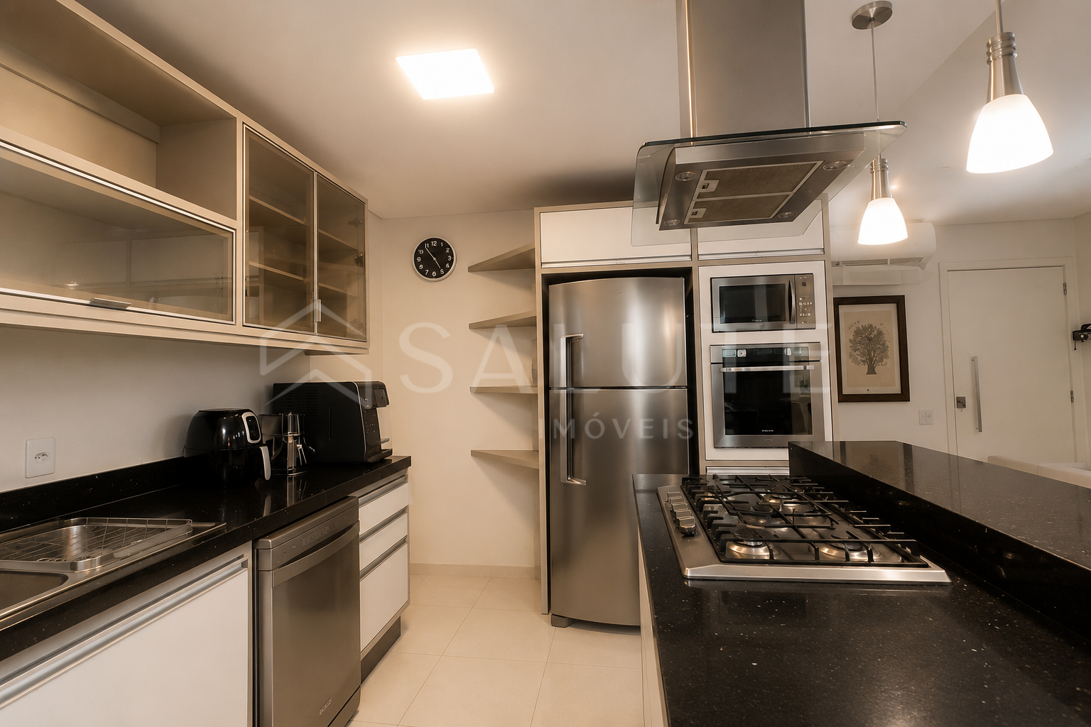 Apartamento aluguel anual 3 suítes no Centro
