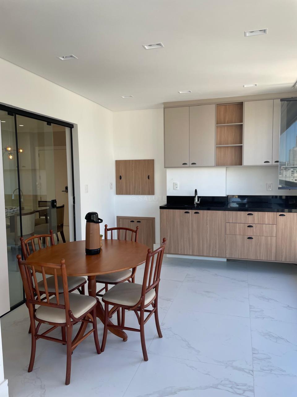 Apartamento à venda com 3 suítes Itapema