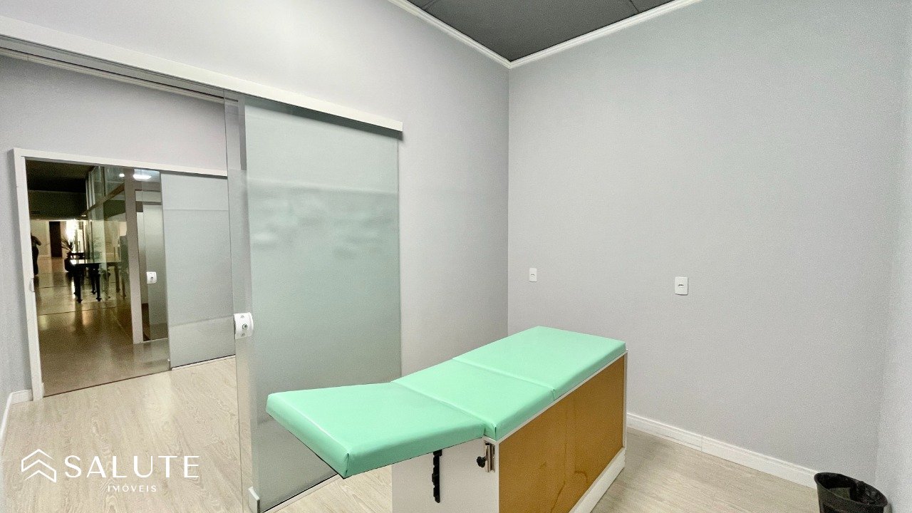 Sala Comercial aluguel anual em Itajaí