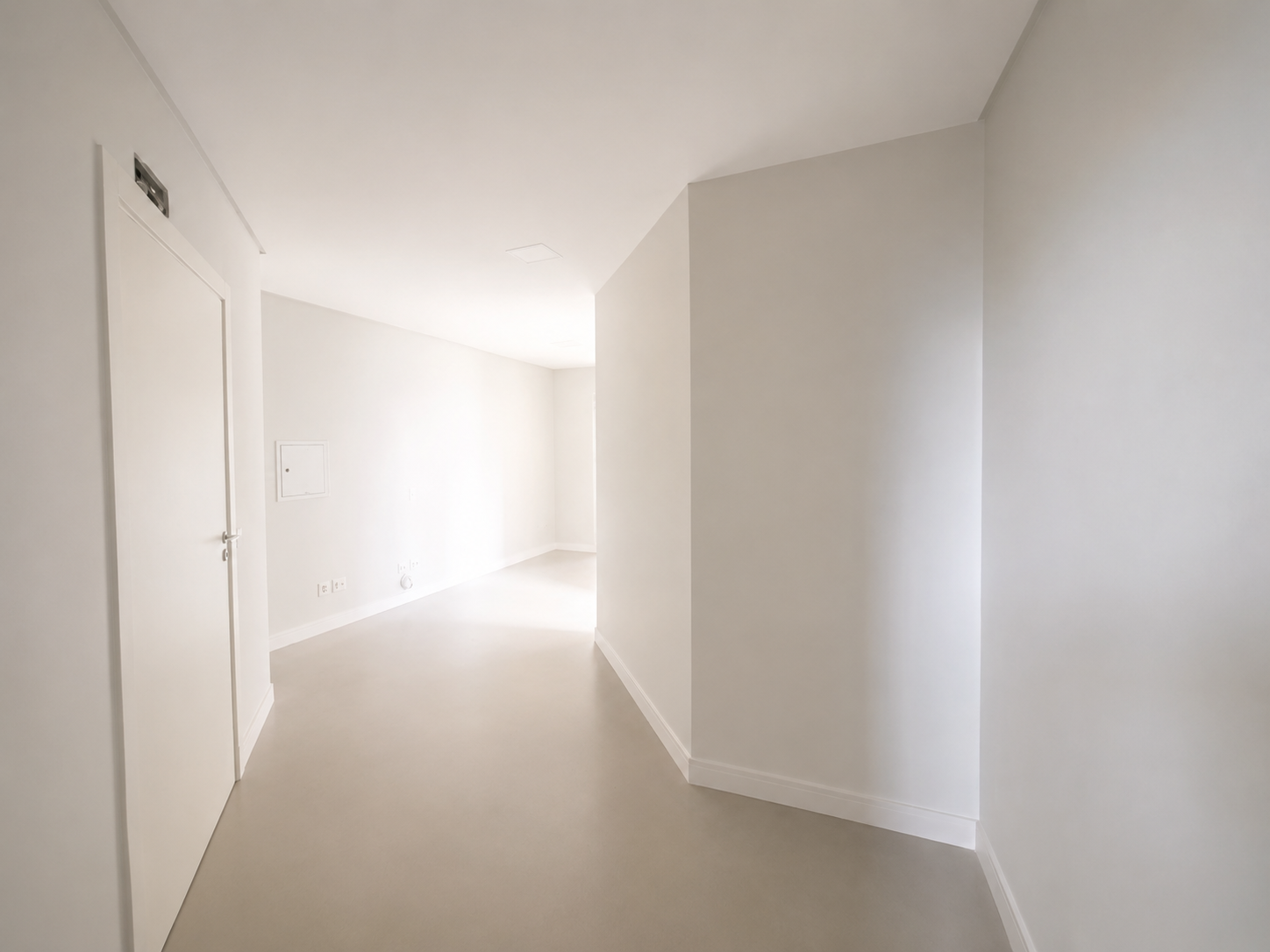 Sala Comercial aluguel anual 43 m² em Balneário Camboriú