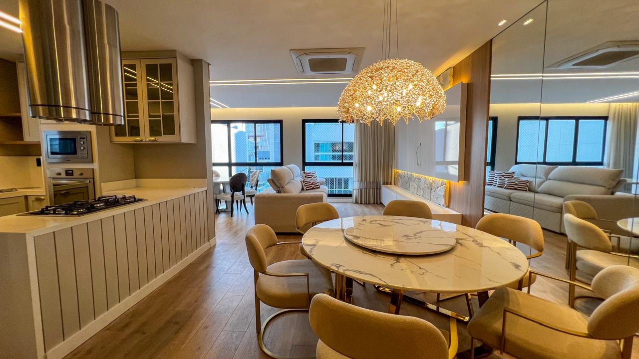 Apartamento à venda 3 suítes no Centro