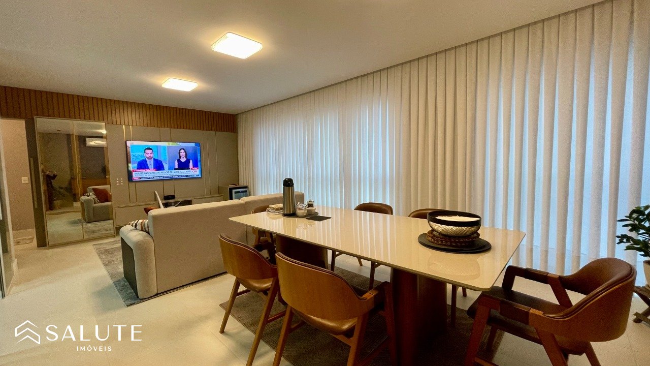 Apartamento à venda 4 dormitórios na Barra Sul