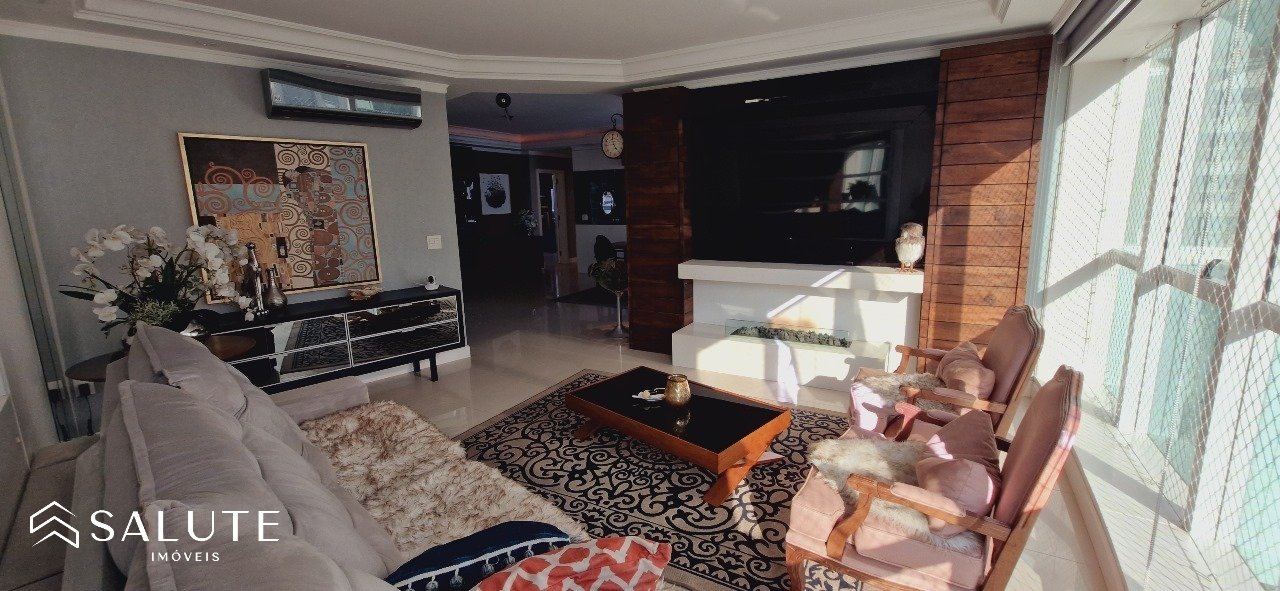 Apartamento à venda 3 suítes na Barra Sul