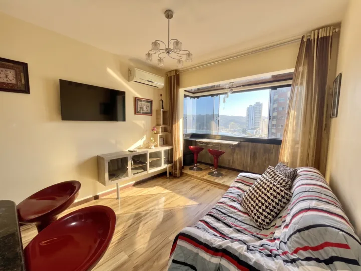 Apartamento à venda 2 dormitórios na Barra Sul