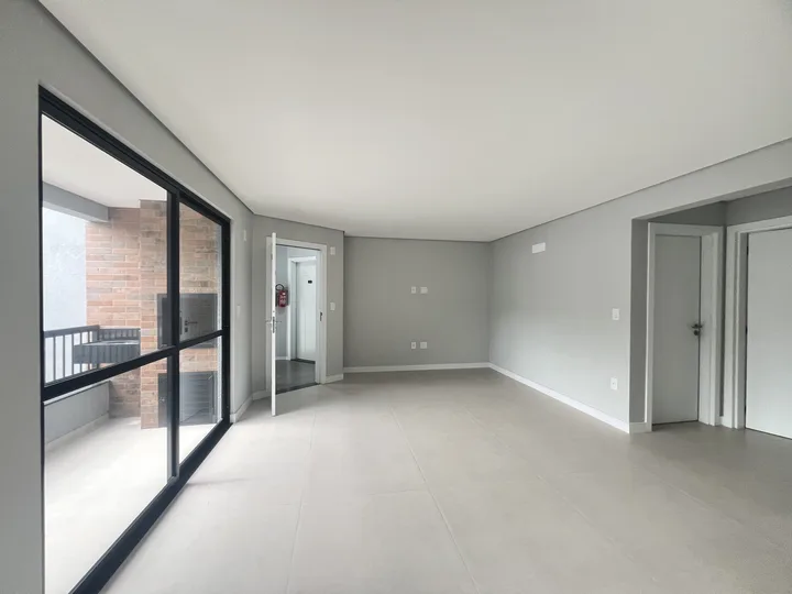 Apartamento à venda 2 suítes nas Nações