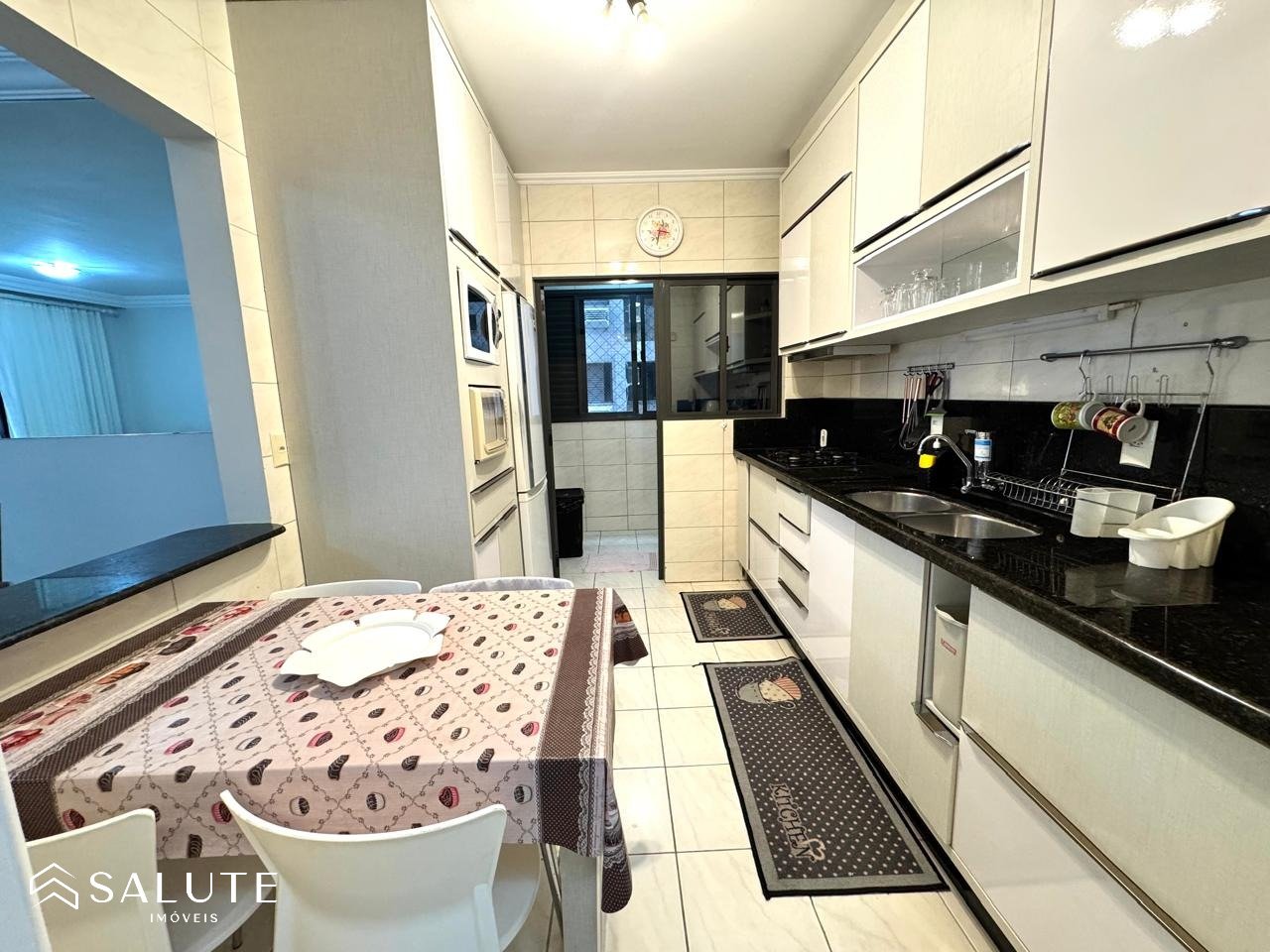 Apartamento locação anual 3 dorm. Barra Norte