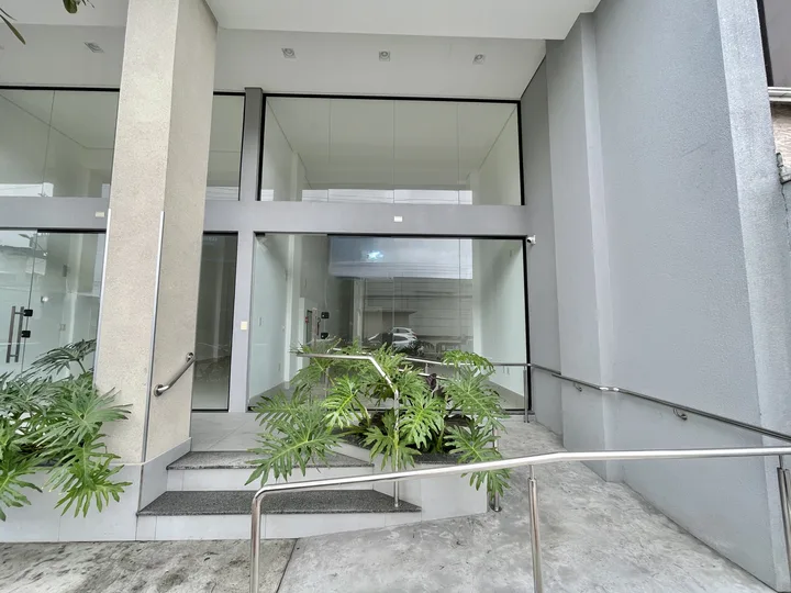 Loja aluguel anual 77 m² nos Estados