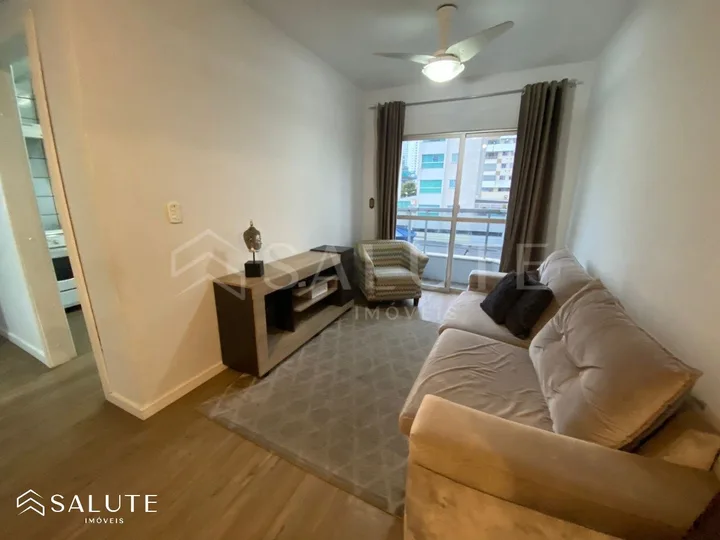 Apartamento para aluguel anual 2 dormitórios no Centro