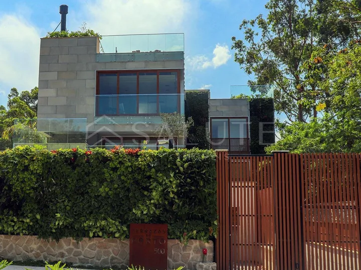 Apartamento 3 dormitórios em Praia do Estaleiro Balneário Camboriú