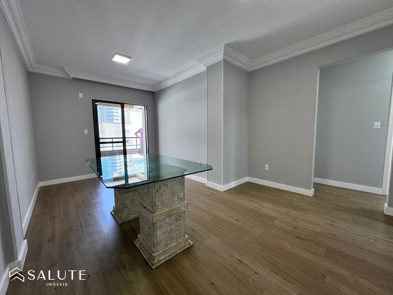 Apartamento à venda 3 Dormitórios no Centro