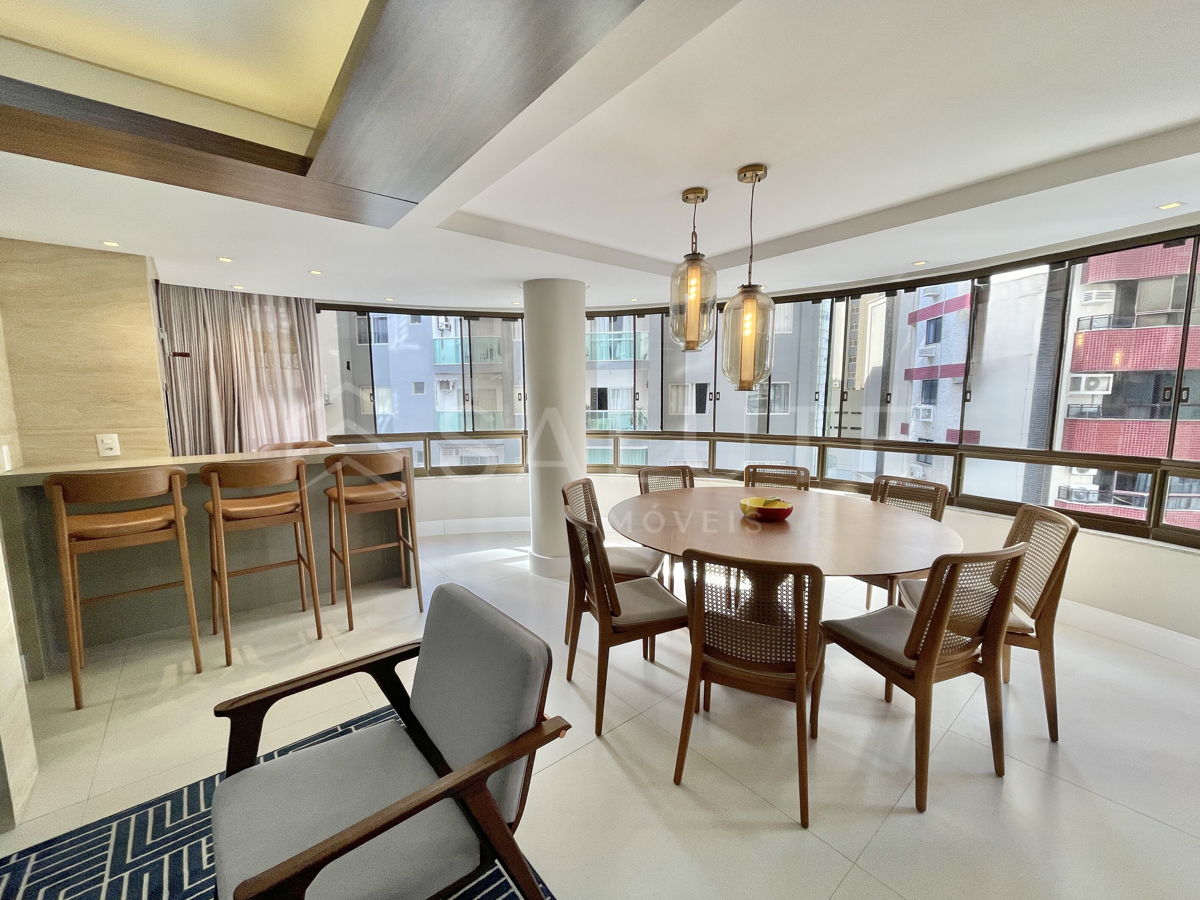 Apartamento à venda 3 suítes na Barra Sul